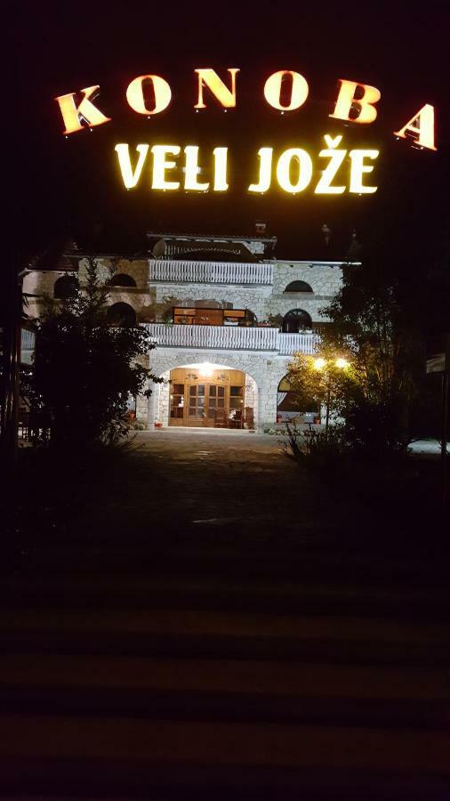 Sara Hotel Buzet Exterior photo